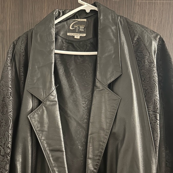 Vintage one-of-a-kind paisley sleeve print leather oversized blazer coat - Picture 3 of 6